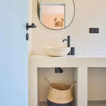 Wander Surf House Ostello