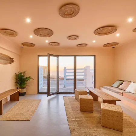 Hostal Wander Surf House *